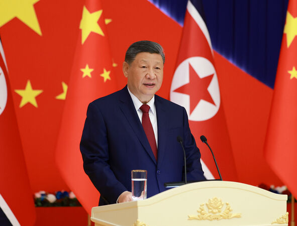 ▲▼習近平和夫人彭麗媛在平壤木蘭館出席金正恩舉行的歡迎宴會。（圖／翻攝新華社）