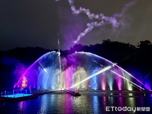 ▲2026新北碧潭水舞季,碧潭吊橋。（圖／記者彭懷玉攝）