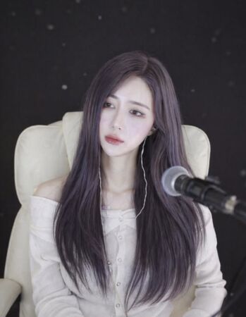▲甜美系歌手金允雪身亡，得年27歲。（圖／翻攝自JTBC）