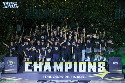 相信！夢想家的封王之路　TPBL總冠軍金盃鑲1.5克拉鑽石曝光