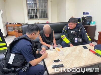 桃園阿北深夜衝超商買5千元點數卡　熱心民眾通報成功攔阻