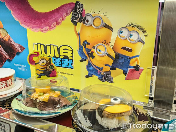 ▲小小兵攻佔爭鮮！明起吃11款聯名餐　12間門市變身主題店。（圖／記者黃士原攝）
