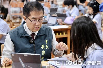 台南攜手均一平台推動AI教科書　黃偉哲：讓孩子找到適合學習節奏
