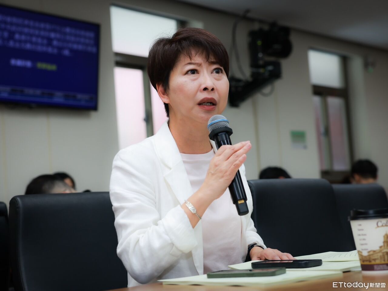陳亭妃爭取肥料補貼由農業部對接台肥 籲別讓店家代墊成負擔