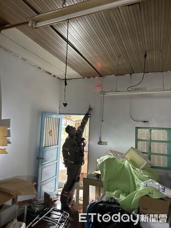 ▲台南市玉井區望明裡日前發生住宅火警，住警器及時示警，提醒屋內老夫婦發現異狀並報案。（記者林東良翻攝，下同）