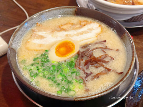 ▲▼熊本拉麵 豚美。（圖／台南好Food遊授權提供）