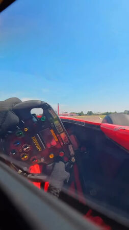 ▲▼林志穎親駕F1法拉利！限動PO片「賽車手視角」超狂。（圖／翻攝自IG）