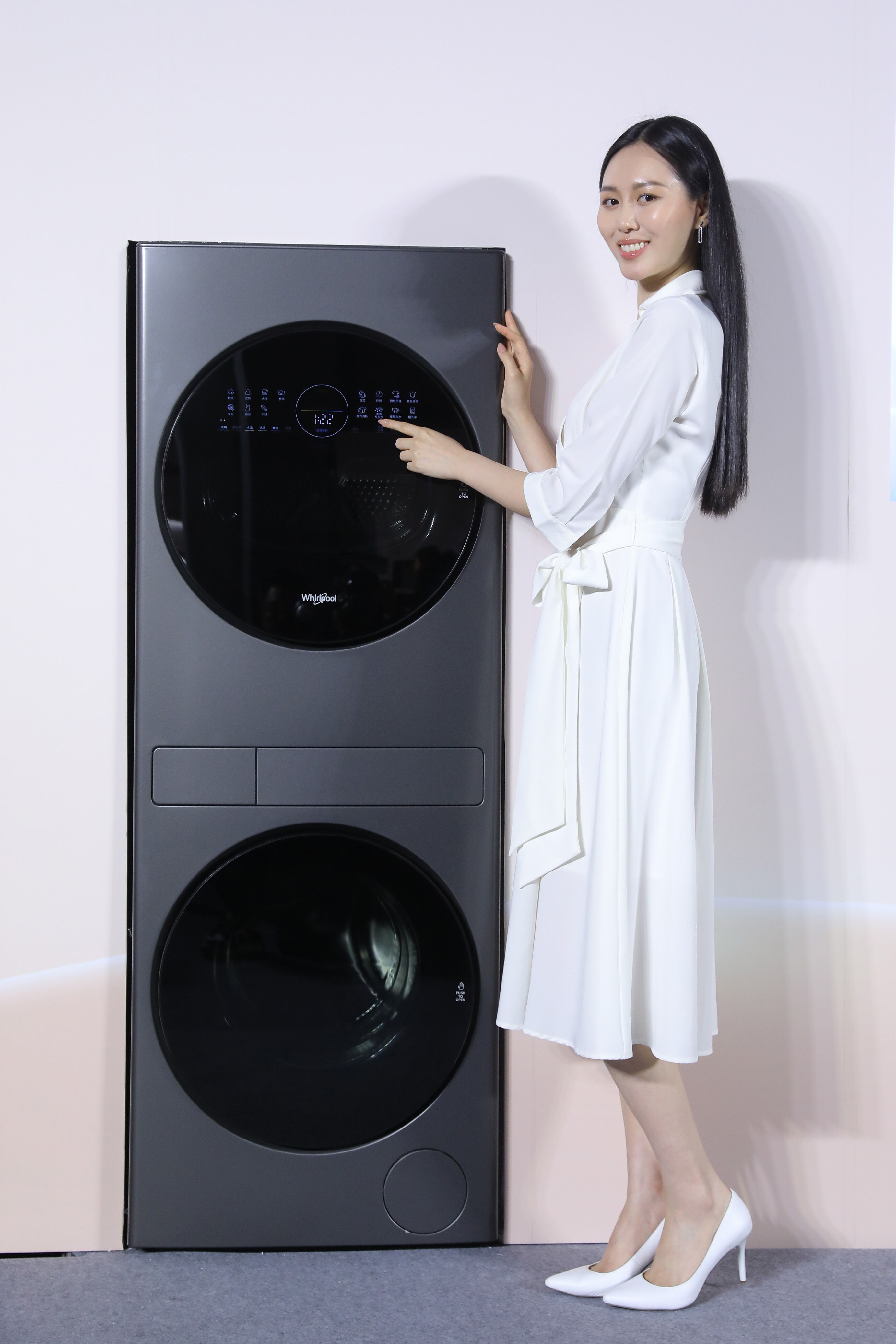 ▲美品牌家電惠而浦在台發表旗下最新對開冰箱與一體式洗乾衣機。（圖／品牌提供）