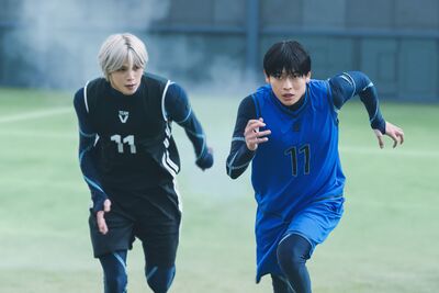 《藍色監獄》真人電影登台!日本國腳魔鬼特訓、演員苦練一年