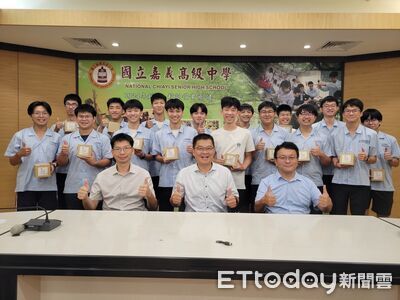不只科學班猛！嘉中普通班雙雄攜手進台大　22人錄取醫牙創5年新高