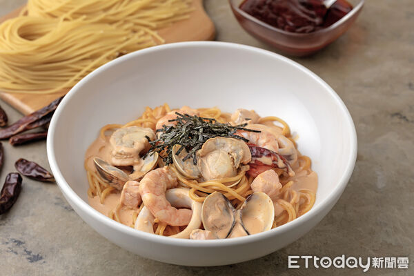 ▲BEPPIN PASTA東興店明天開幕　首3日前30名半價優惠、滿千送披薩。（圖／BEPPIN PASTA提供）
