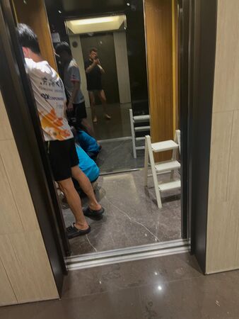 ▲▼孫德榮看不慣社區髒亂「自費數十萬保養」。（圖／翻攝自Facebook／孫腫來了）