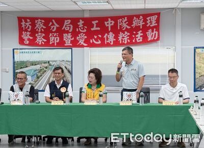 枋寮警志工「愛心傳粽」　警察節前夕關懷弱勢送暖