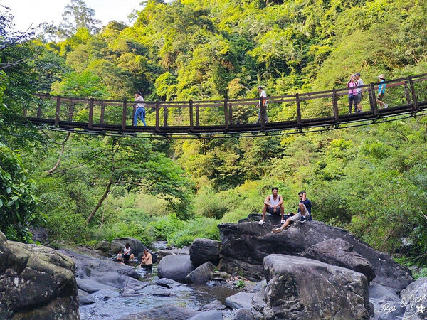 ▲▼新寮瀑布步道。（圖／部落客紫色微笑授權提供）