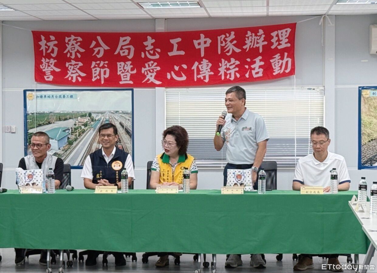 枋寮警志工「愛心傳粽」 警察節前夕關懷弱勢送暖 | ETtoday地方新聞 | ETtoday新聞雲