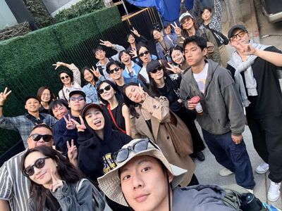 分手16年罕見同框!王柏傑赴LA曬超狂大合照 網眼尖認出「柯佳嬿也在其中」
