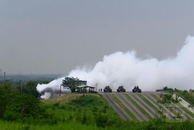 掩護主戰部隊突擊　36化學兵煙幕施放展支援效能