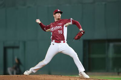 許賀捷快腿建功！桃猿9局1比0險勝雄鷹止4連敗