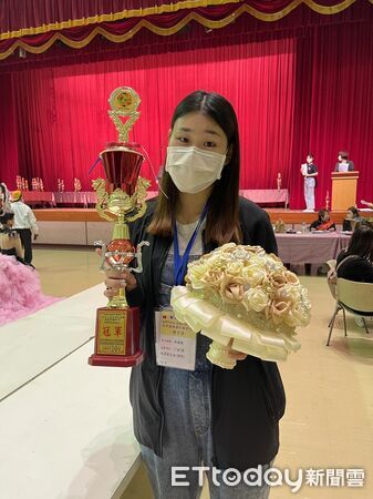 ▲崑山科技大學環境工程研究所港生林曉晴跨域學習成果亮眼，錄取國立成功大學環境工程研究所博士班。（記者林東良翻攝，下同）