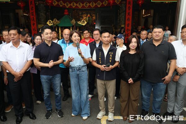 ▲▼蔣萬安到南投草屯參訪，承諾會協助在地企業參與台北國際大展。（圖／記者高堂堯翻攝）