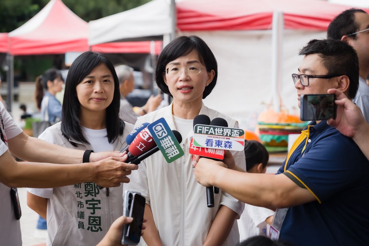 被李四川點名行程遲到 蘇巧慧還原過程:等李受訪完才下車 | ETtoday政治新聞 | ETtoday新聞雲
