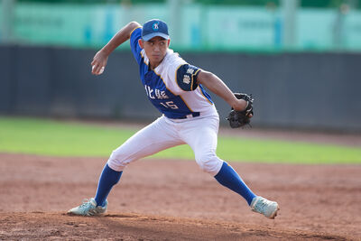 玉山盃／高一側投潘唯峰73球鎖屏東　教頭超滿意：完美！