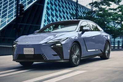 新一代LEXUS ES日本開賣！外觀更帥、配備比台灣更香、更舒適