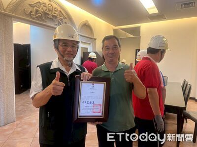 台南做工行善團完成第330戶修繕　高溫風雨中為弱勢修屋