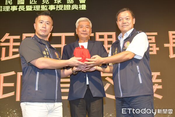 ▲中華民國匹克球協會舉行第5屆理事長就職典禮，新任理事長楊哲明正式接任。（記者林東良翻攝，下同）