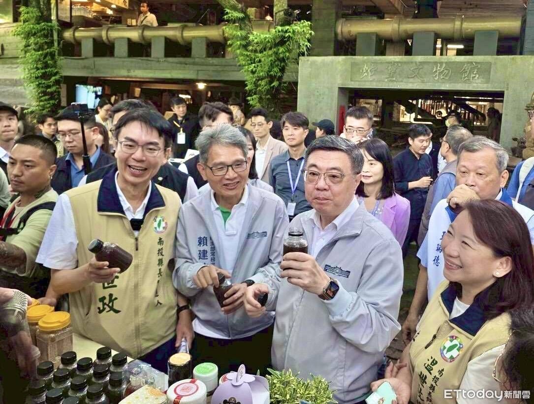 卓揆參訪水里蛇窯商圈 温世政倡中台灣山海環狀交通廊帶構想 | ETtoday地方新聞 | ETtoday新聞雲