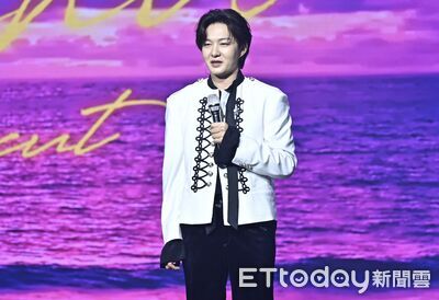 直擊／BTOB李昌燮自嘲水腫！「突當眾脫衣」暴動⋯下秒慌了