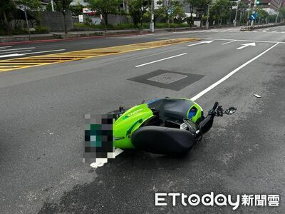 快訊/疑疲勞駕駛!北市騎士結束代駕返家…自撞燈桿搶救無效亡