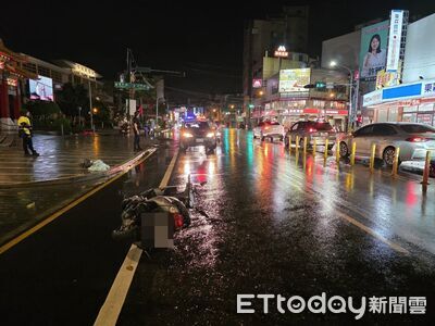 路面藏危機！彰化男騎士文化局前「輾壓不明物」　瞬間打滑慘摔