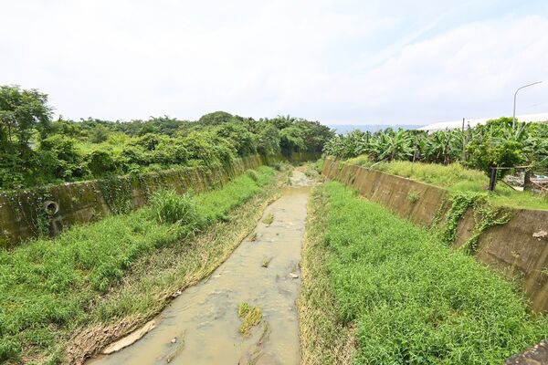 ▲▼行政院長卓榮泰視察南投縣外轆排水治理工程。（圖／行政院）