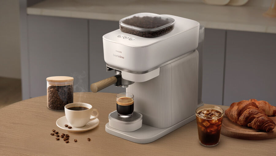 ▲飛利浦新咖啡機「Baristina 一滑極萃義式咖啡機」。（圖／品牌提供）