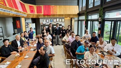 劉建國邀彭啓明訪古坑　推咖啡副產品再利用創新商機