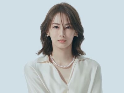 北川景子美到發光　戴珍珠串鍊感受安定與自信力量