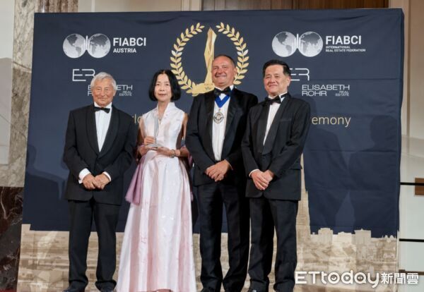 ▲四季藝術仁美校區榮獲2026全球卓越建設獎最佳環境文化類銀獎，讓台灣幼教登上國際舞台。（圖／記者游瓊華翻攝）