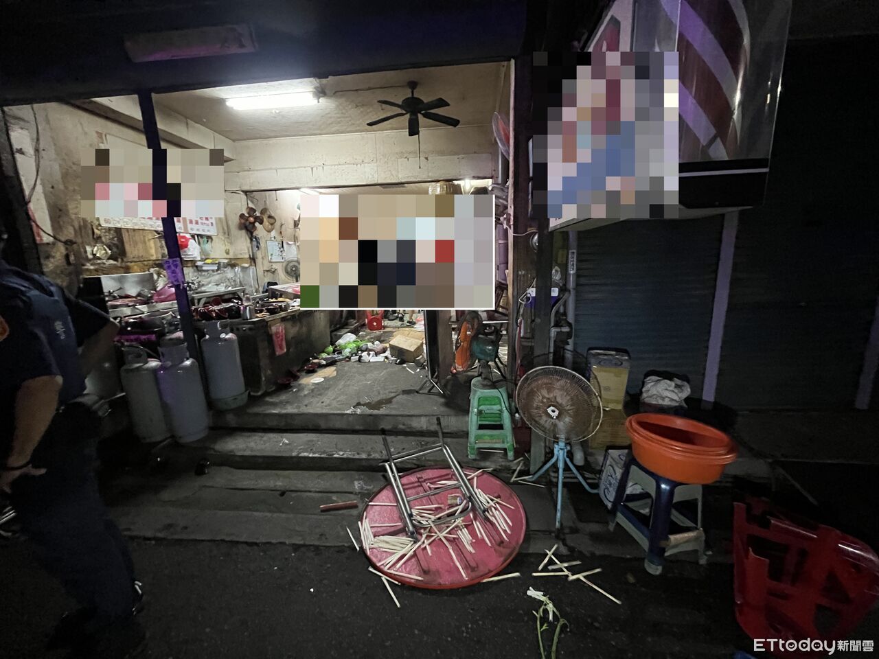 台中知名小吃部被砸!3男宵夜吃不到豬腦湯秒抓狂 網轟:超沒品 | ETtoday社會新聞 | ETtoday新聞雲