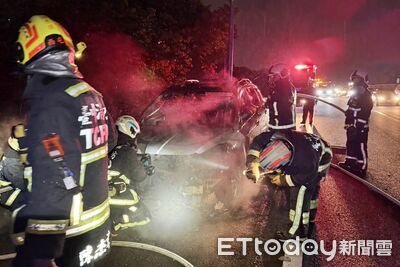 快訊／國道台中火燒車　2女嚇奔逃