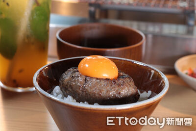 挽肉と米台中店今開幕