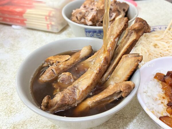 ▲▼葉家藥燉排骨。（圖／部落客陳小可的吃喝玩樂授權提供）