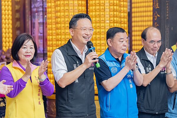▲副市長蘇俊賓在愛心贈粽」公益活動上致詞。（圖／市府新聞處提供）