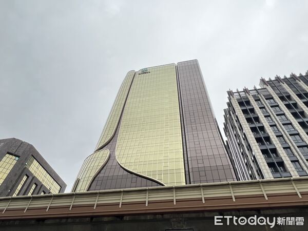 ▲▼        興富發商辦     。（圖／記者項瀚攝）