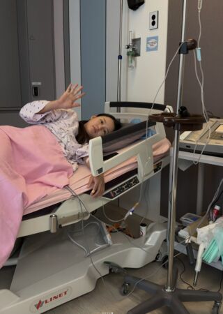 ▲▼產檢被告知羊水太少！　南寶拉送入手術房「緊急剖腹」當場爆哭。（圖／翻攝自南寶拉IG）