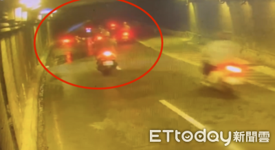 天雨路滑!高雄大中地下道5機車連環摔 5人跌地受傷畫面曝