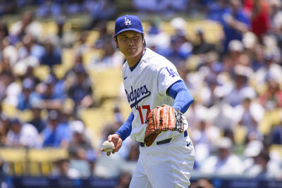 大谷中指出血、左膝發炎 美媒:該讓7億美元巨星休息了
