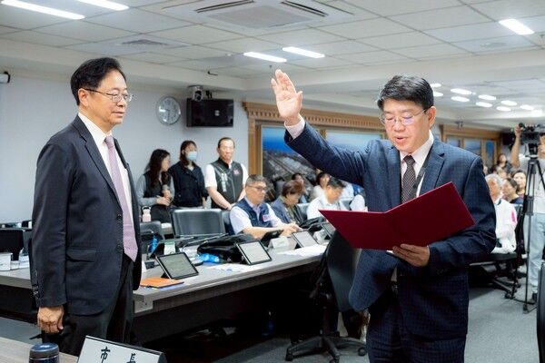 ▲桃園市新任地稅局長倪永祖宣誓就職