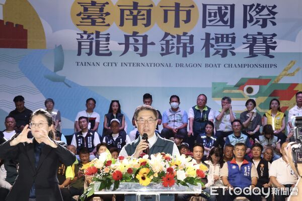 ▲2026台南市國際龍舟錦標賽於台南運河正式登場，開幕典禮舉行傳統祭江儀式。（記者林東良翻攝，下同）