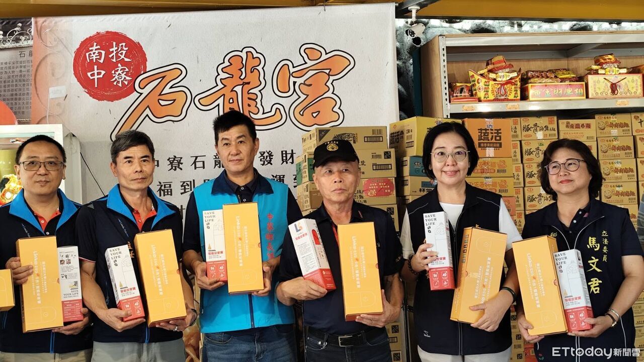 前年曾慘遭祝融...石龍宮宣導防災 贈中寮鄉各單位偵煙型滅火設備 | ETtoday地方新聞 | ETtoday新聞雲